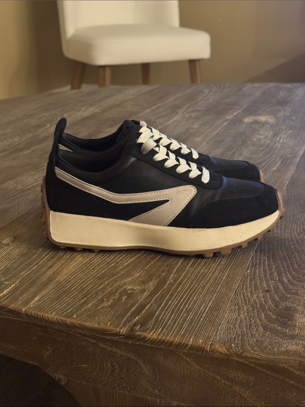 Dolce Vita Sneakers